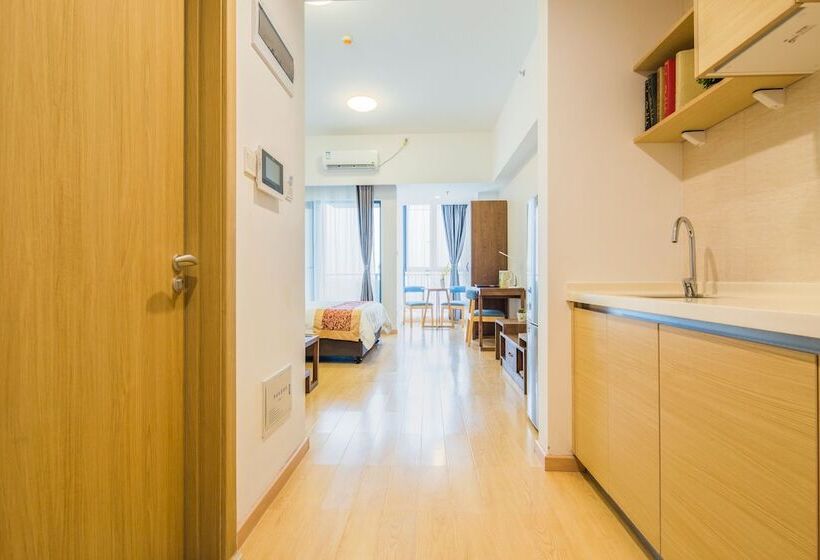 Отель Live Inn Greenland Central Plaza