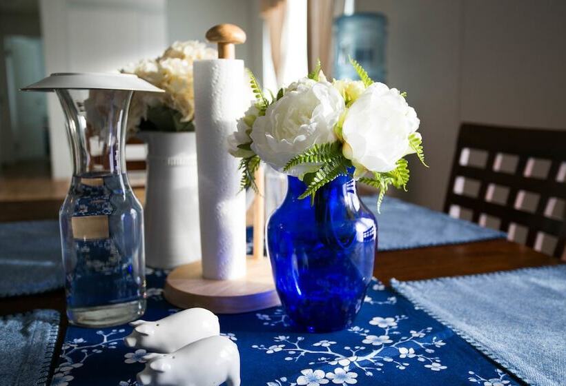 فندق Lou And Francis Guesthouse