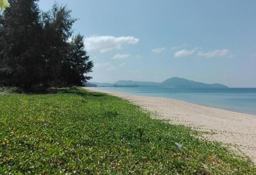 호텔 Maikhao Beach Guest House