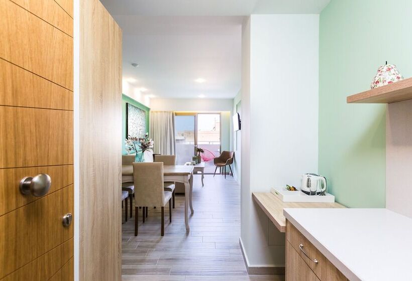 Отель Menta City Boutique