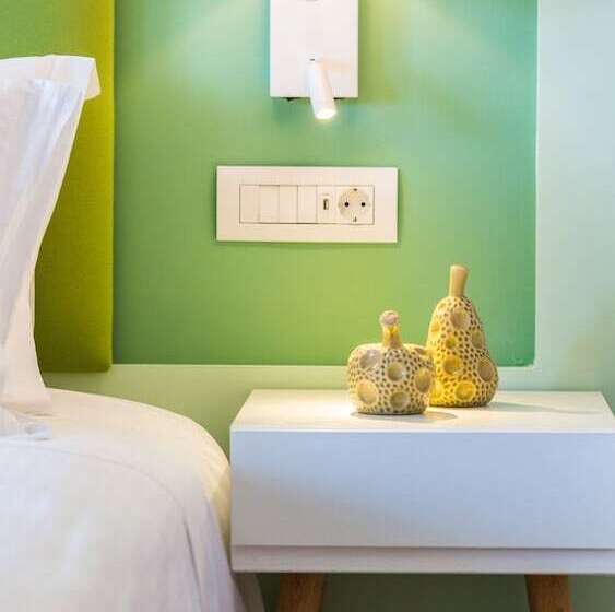 ホテル Menta City Boutique