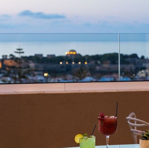 ホテル Menta City Boutique