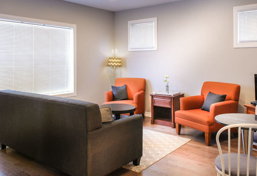 ホテル Moncton Suites - 267 Universite Ave