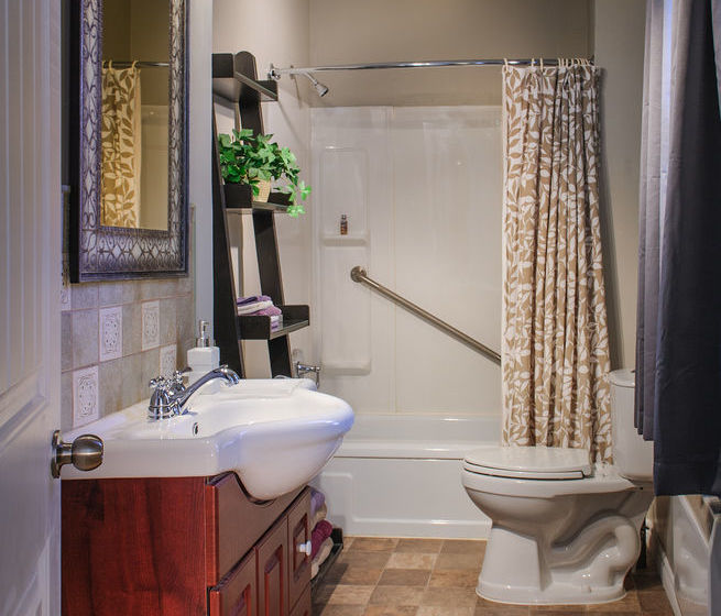 ホテル Moncton Suites - 267 Universite Ave