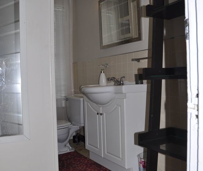 ホテル Moncton Suites - 267 Universite Ave