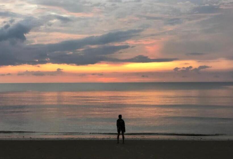 酒店 Moonwalk Lanta Resort