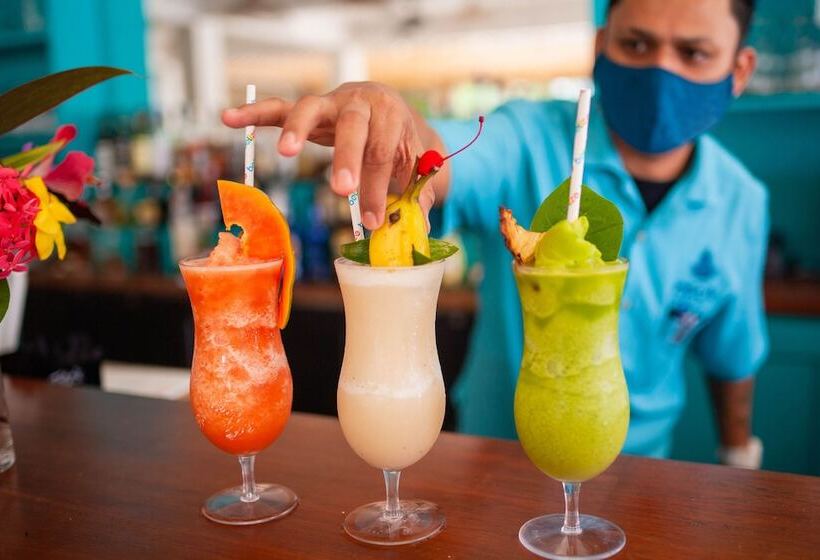 فندق Naia Resort And Spa