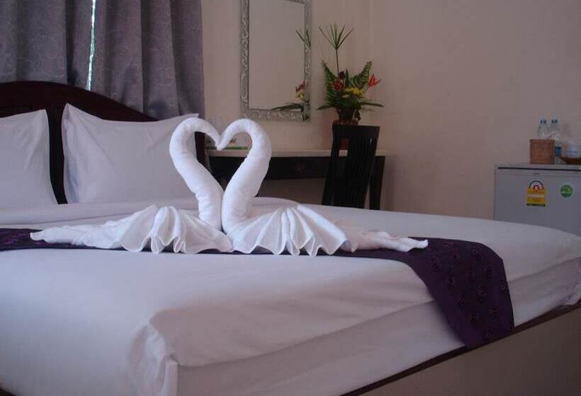 هتل Naris Phuview Resort