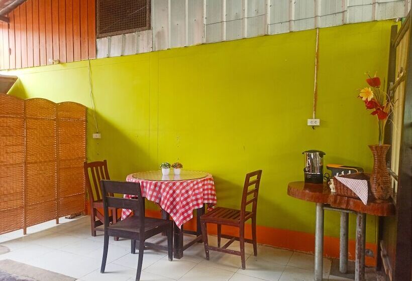 ホテル Nu Phuket Airport Residence