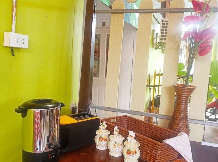 ホテル Nu Phuket Airport Residence