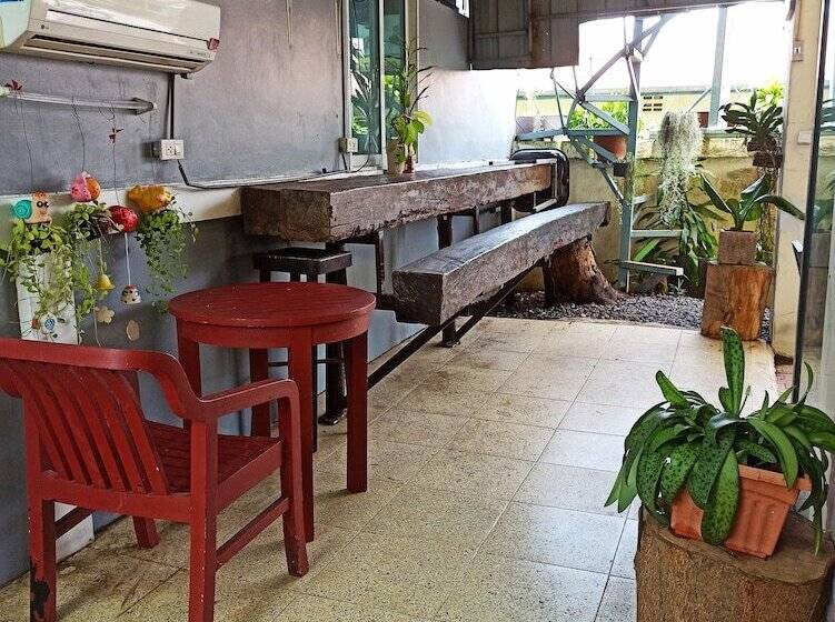 ホテル Nu Phuket Airport Residence