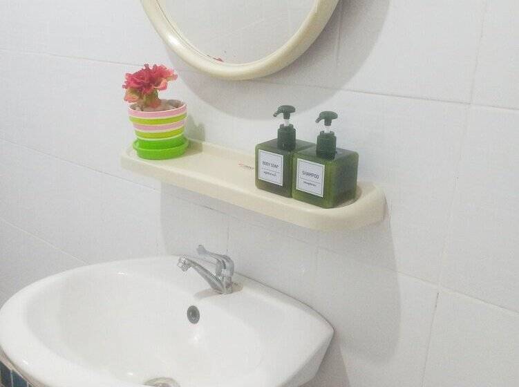 ホテル Nu Phuket Airport Residence