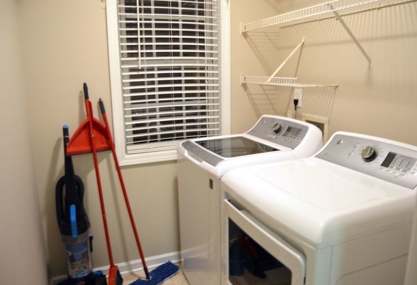 فندق Opis Realty-spacious Metro Atlanta Home