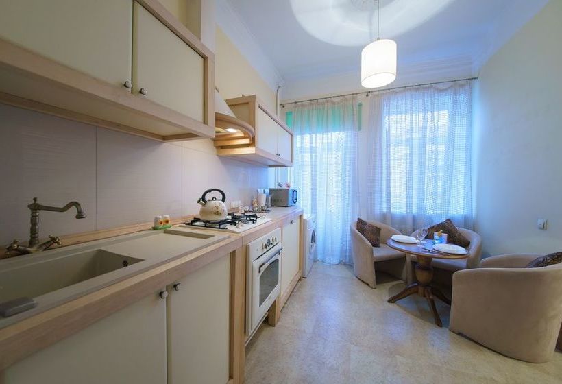 בית מלון כפרי Paulmarie Apartments In Gomel