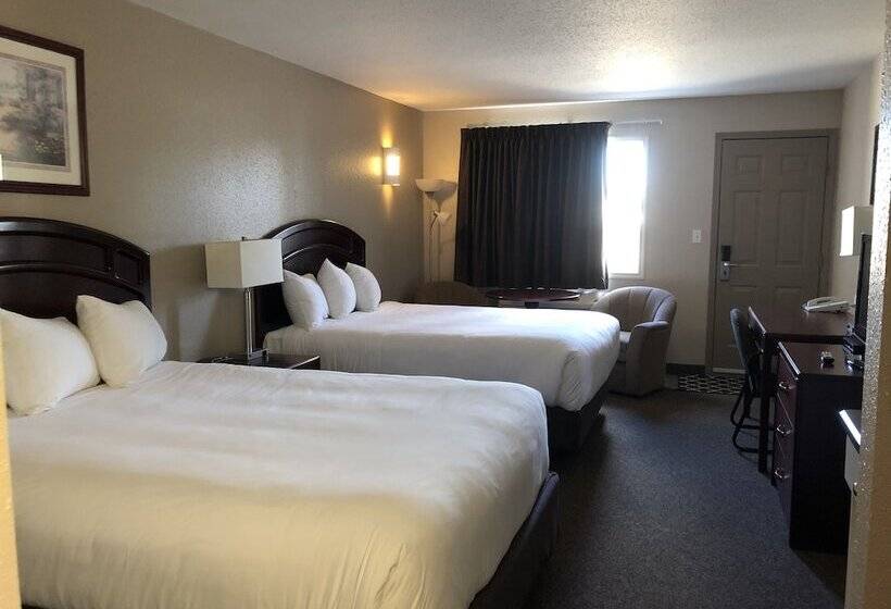 Hotel R & R Wainwright Inn