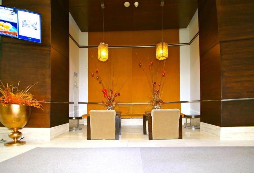 בית מלון כפרי Executive Stay Suites Next To Squareone Mall