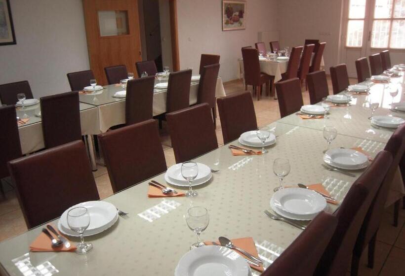 Hotel Guest House Regina Mundi