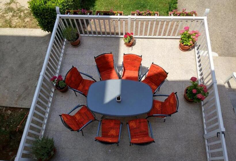 Hotel Guest House Regina Mundi