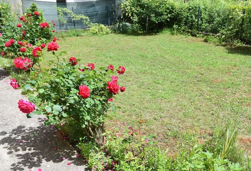 Hotel Guest House Regina Mundi