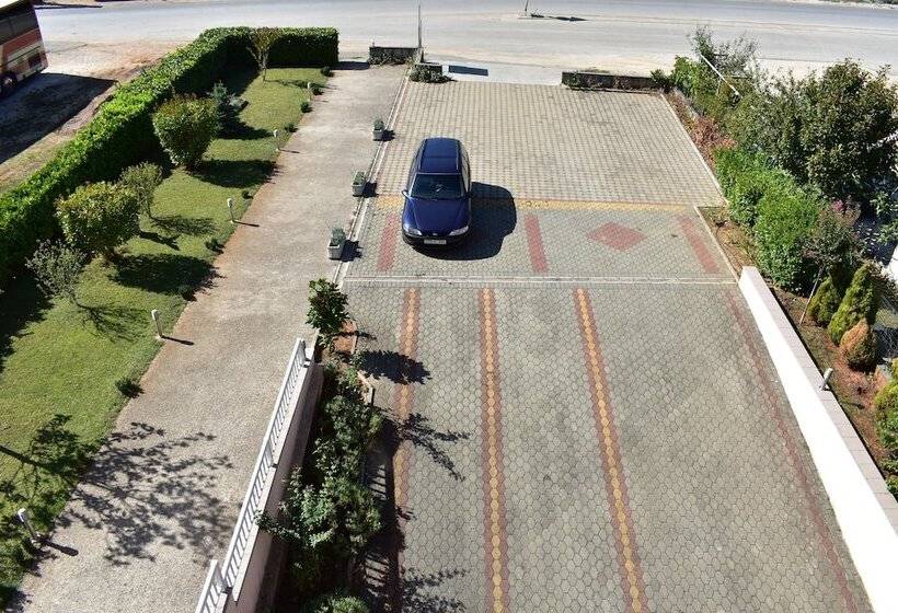 Hotel Guest House Regina Mundi