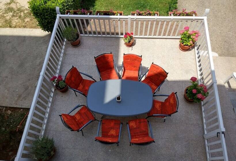 Hotel Guest House Regina Mundi