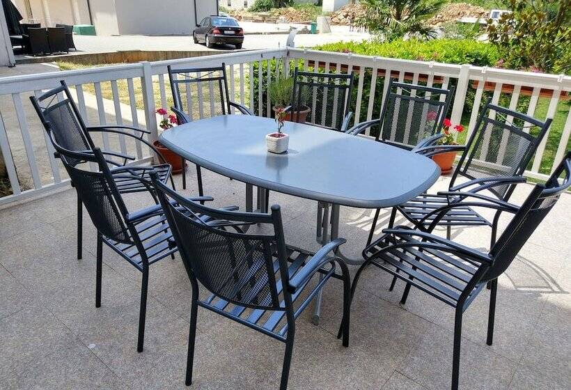 Hotel Guest House Regina Mundi