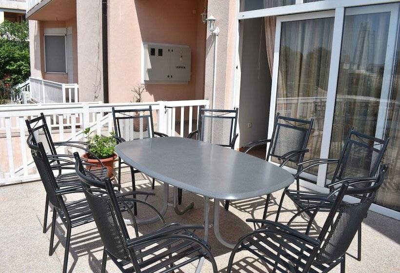 Hotel Guest House Regina Mundi