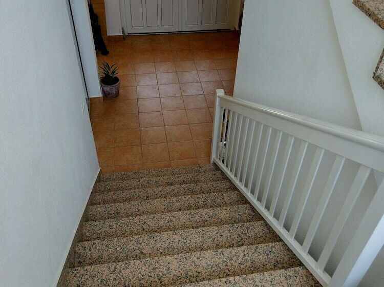 Hotel Guest House Regina Mundi