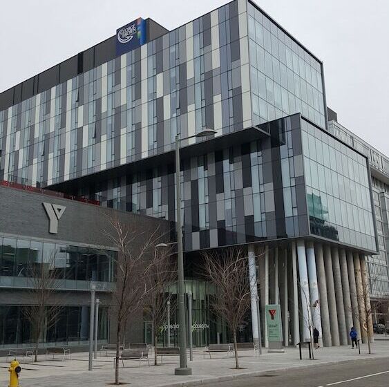 هتل Residence & Conference Centre Toronto Downtown
