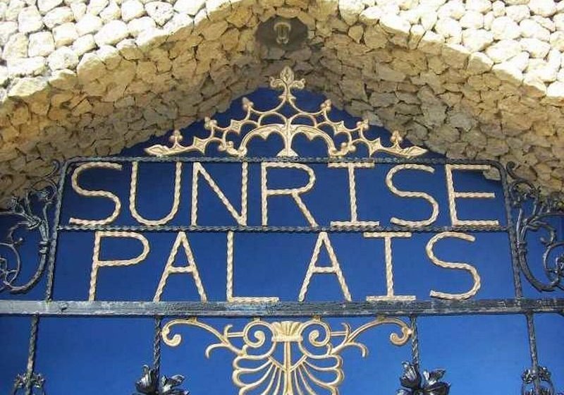 Hotel Sunrise Palais Boracay