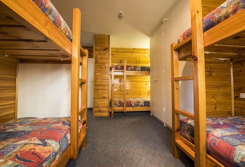 Отель Terama Ski Lodge