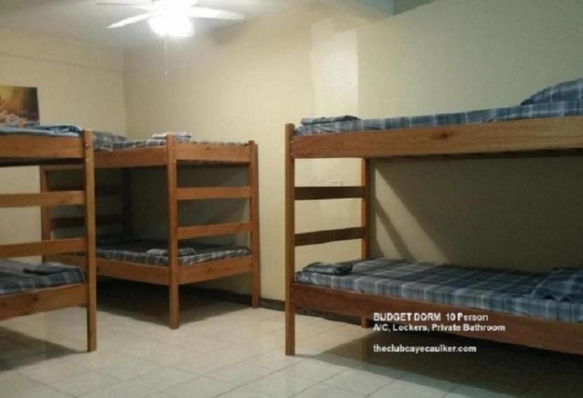 בית מלון כפרי The Beach Club Resort At Caye Caulker