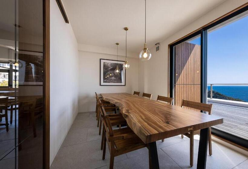 בית מלון כפרי Themana Village