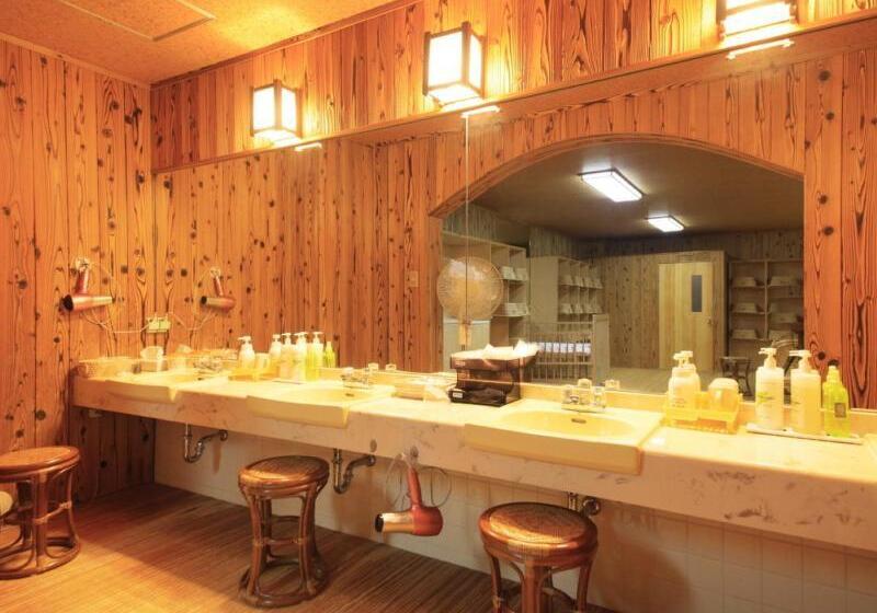 בית מלון כפרי Themana Village