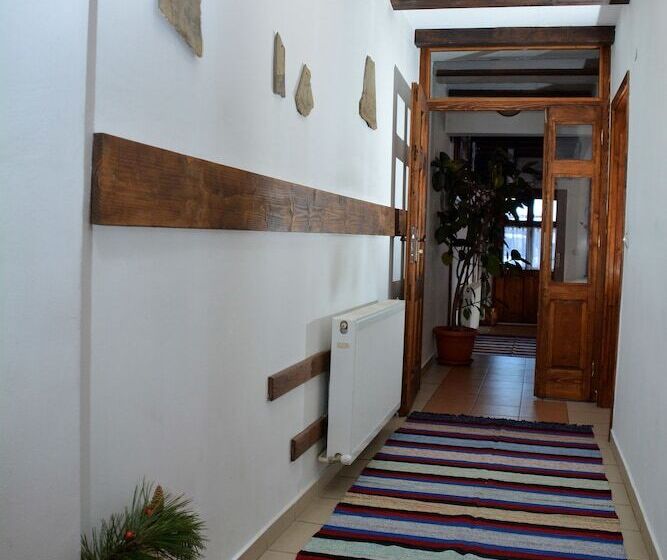 ホテル Trenchova Guest House