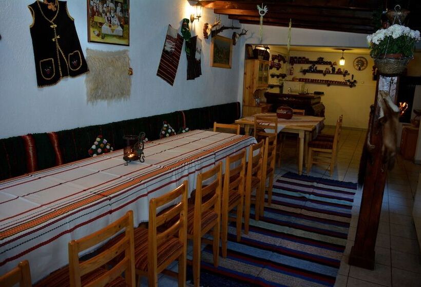 ホテル Trenchova Guest House