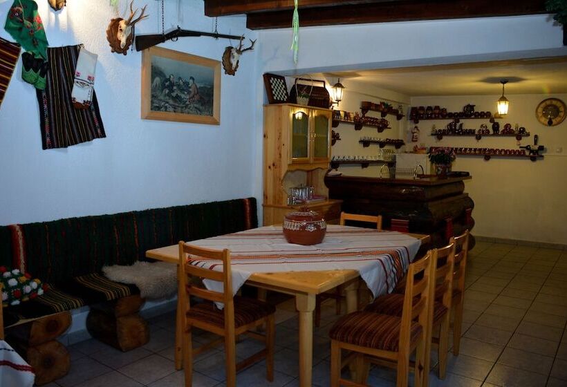 ホテル Trenchova Guest House