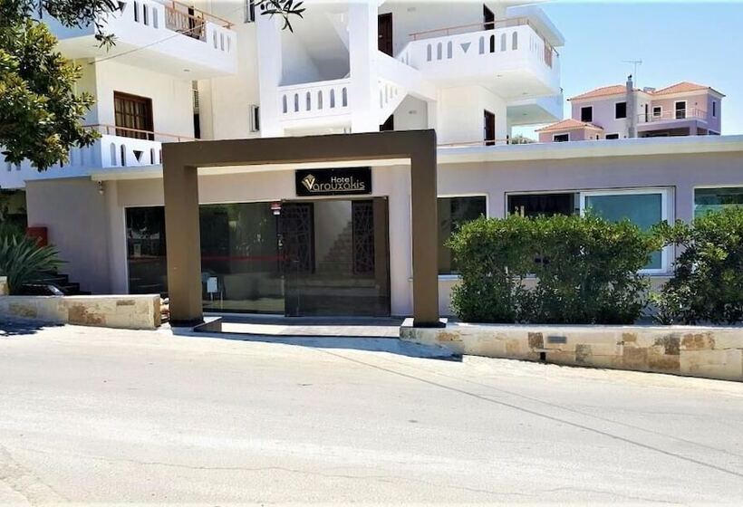 בית מלון כפרי Varouxakis