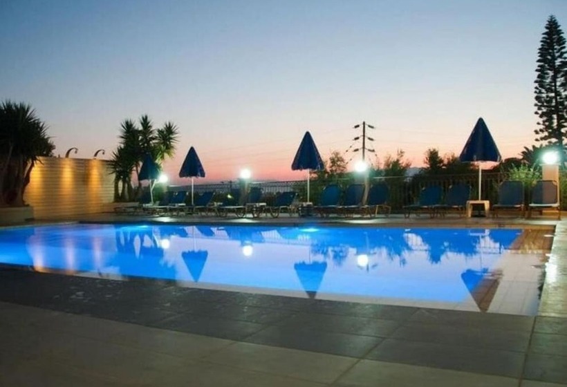 בית מלון כפרי Varouxakis