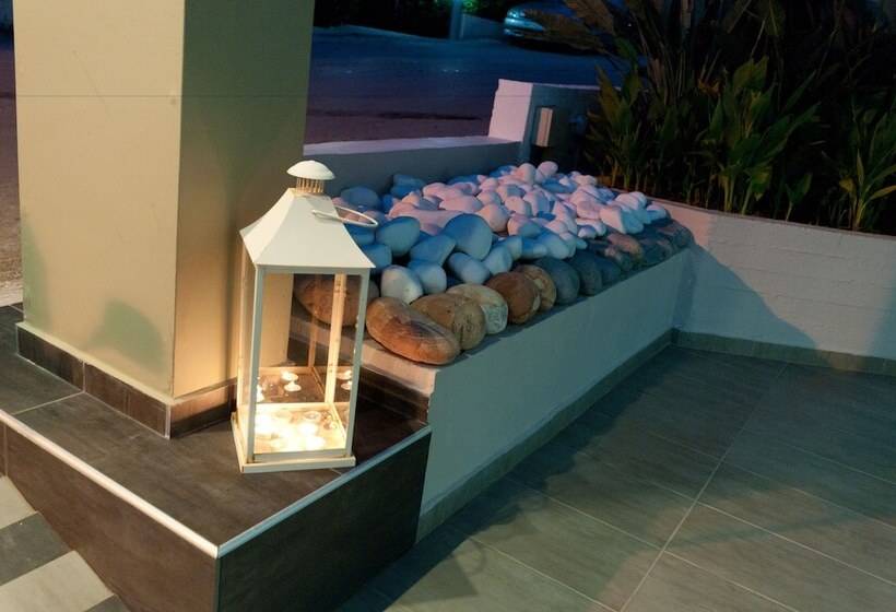 בית מלון כפרי Varouxakis