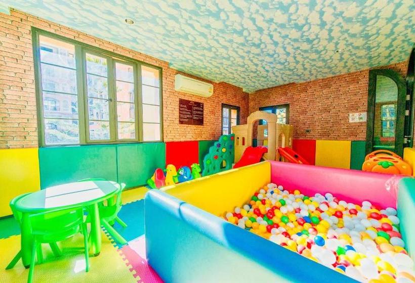 هتل Venetian Resort Jomtien