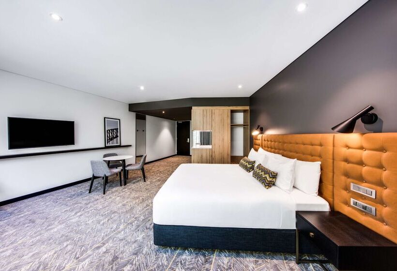 Vibe Hotel North Sydney