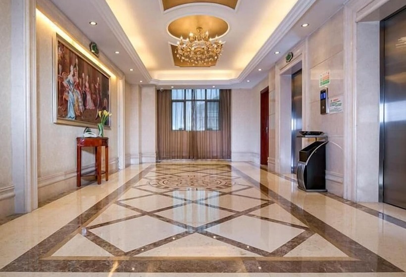 Отель Vienna Guangzhou Baiyun Airport Konggang