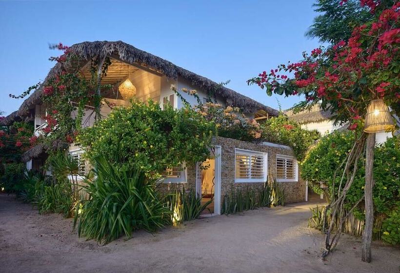 هتل Villa Jericoacoara  La Villa Group