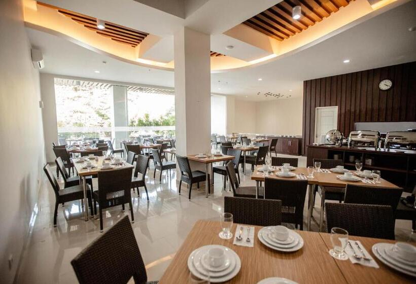 Whiz Prime Hotel Sudirman Makassar