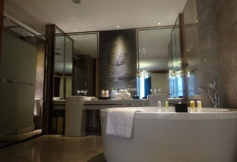 בית מלון כפרי Wyndham Guilin Pingle