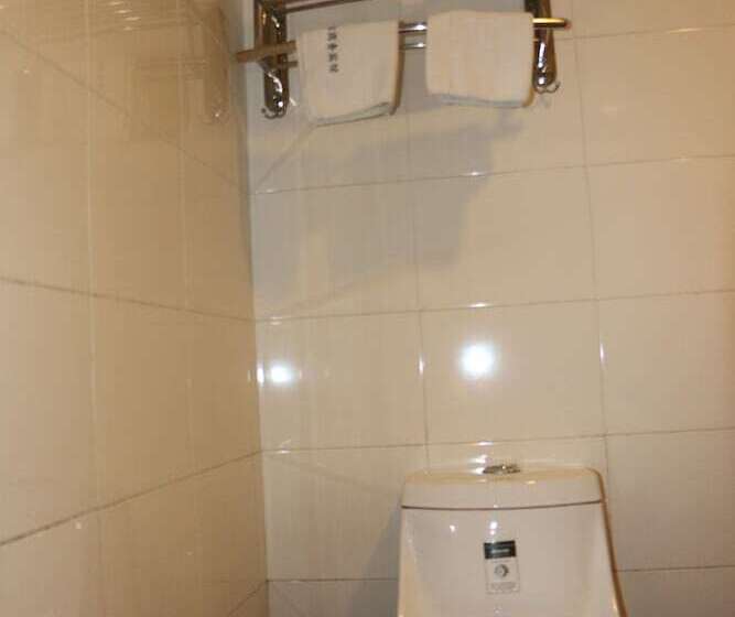 Отель Yixin Business