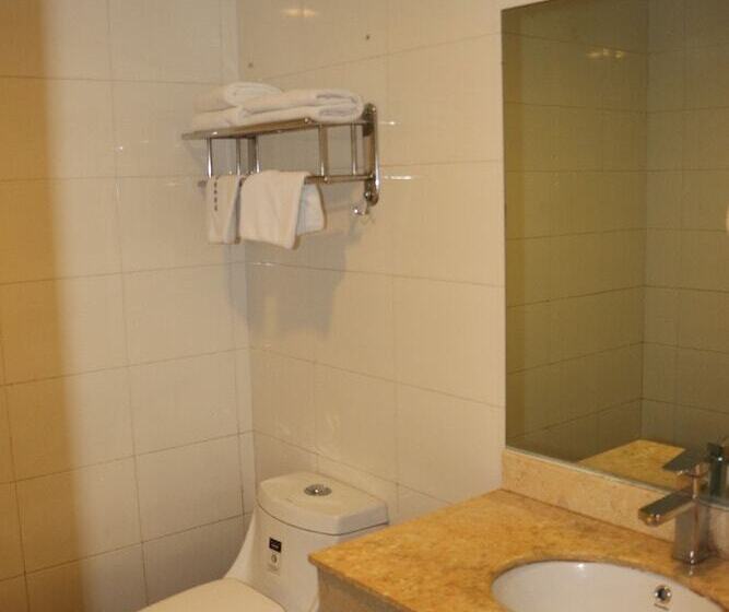 Отель Yixin Business