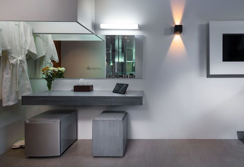 Kamala Resotel, Sha Extra Plus