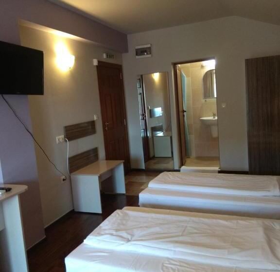 Roots Hotel & Wine Bar